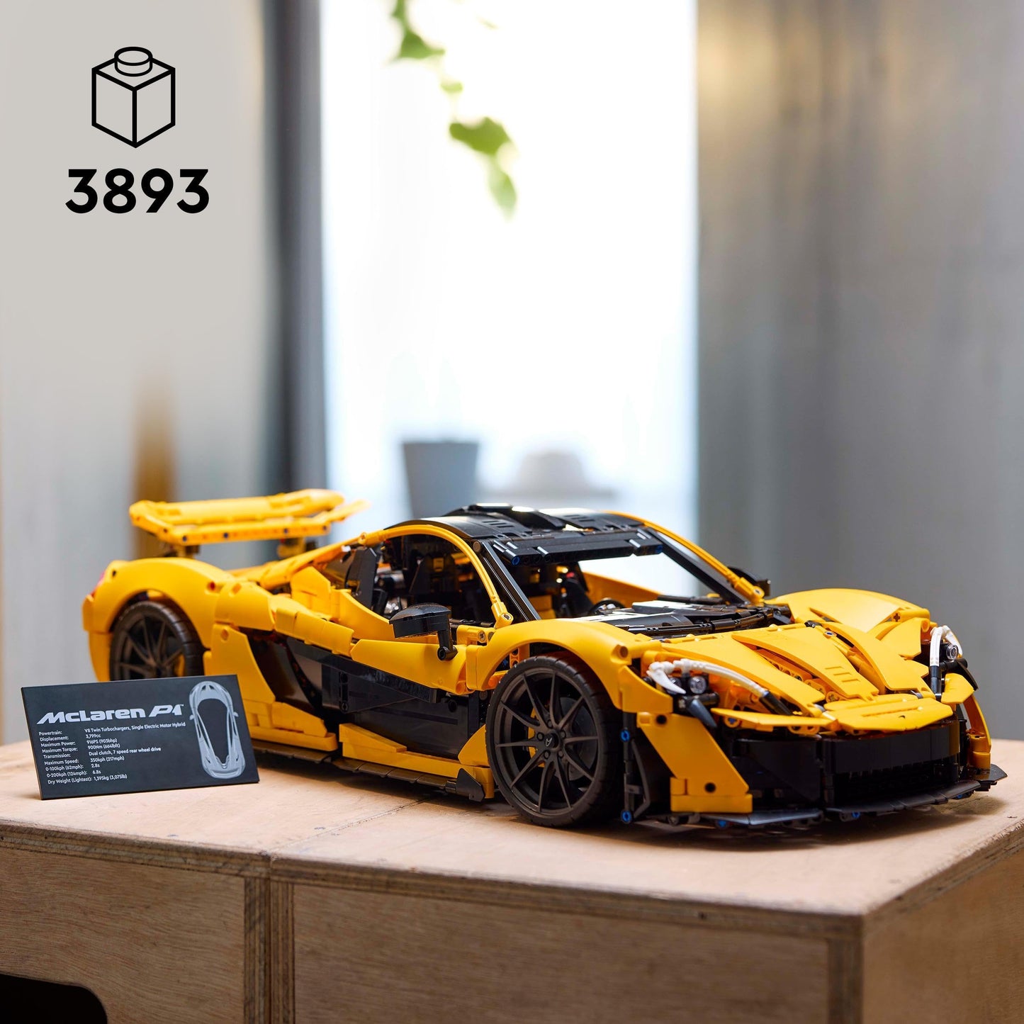 LEGO Technic McLaren P1, Maqueta de Coche de Carreras a Escala para Adultos, Set de Construcción Coleccionable, Regalo para Aficionados a los Supercoches y al Motor 42172